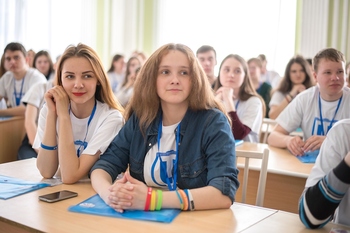 Изображение к новости Школьники разрабатывают проекты по подготовке специалистов будущего на форуме «Таланты Сибири»
