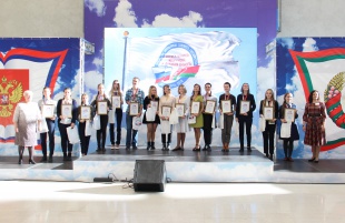 Изображение к новости Обучающаяся Малиновской школы вошла в число победителей международной олимпиады по русскому языку и литературе