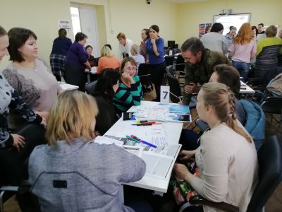 Изображение к новости Педагоги Томской области продолжают осваивать эффективные приемы развития у обучающихся навыков и компетенций 21 века
